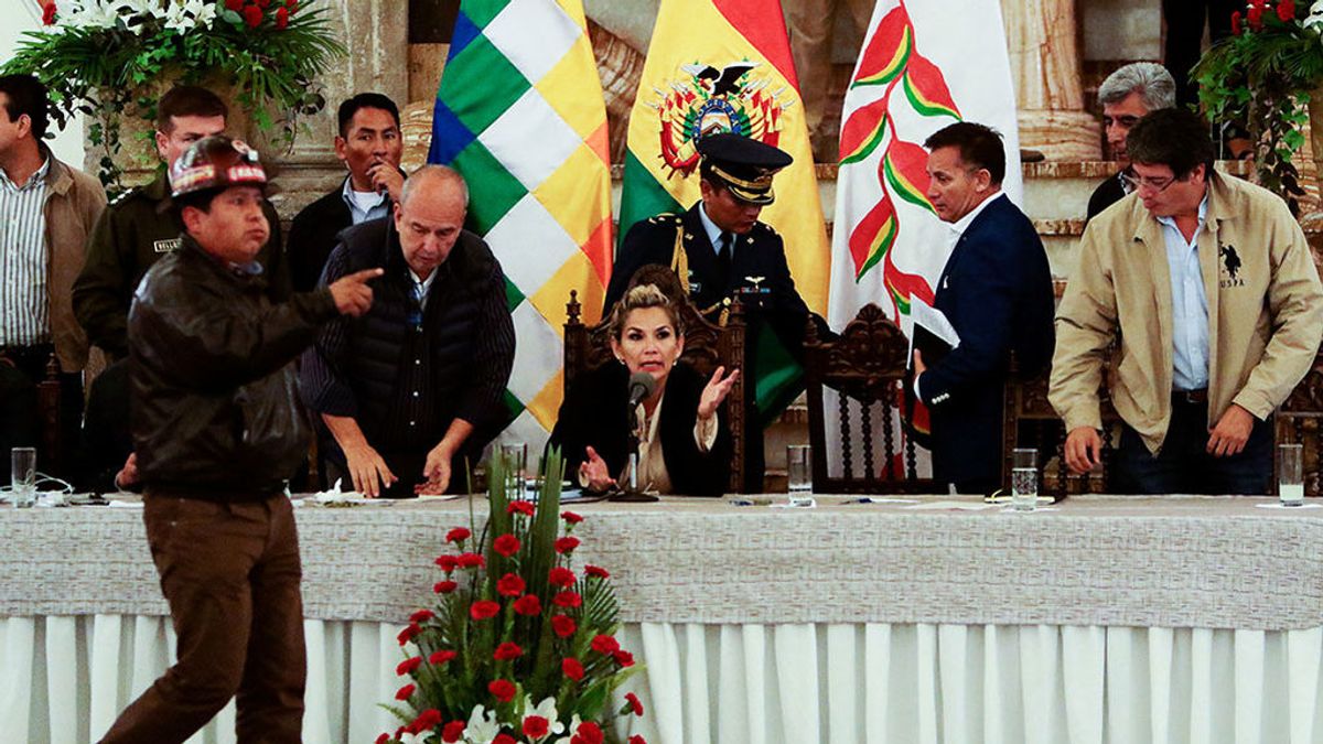 Jeanine Áñez da un paso más para la convocatoria de elecciones de Bolivia Jeanine Áñez da un paso más para la convocatoria de elecciones de Bolivia