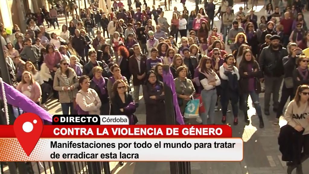 Multitudinaria manifestación en Córdoba contra la violencia machista bajo el lema "buenos tratos"