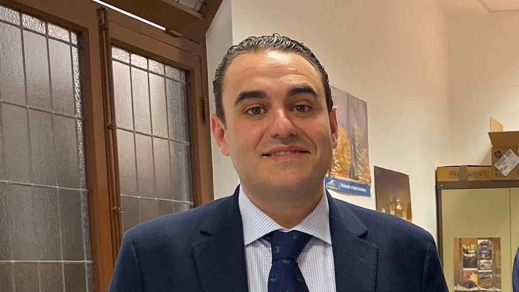 Dimite el diputado y secretario del PP en León, José Miguel González por mentir en su currículum Dimite el diputado y secretario del PP en León, José Miguel González por mentir en su currículum