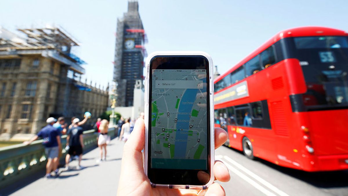Londres retira la licencia a Uber por no poder identificar a sus conductores Londres retira la licencia a Uber por no poder identificar a sus conductores