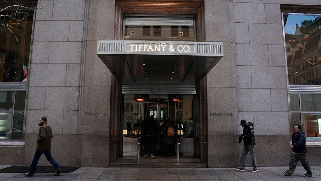 Louis Vuitton compra la joyería Tiffany por 14.700 millones de euros - NIUS