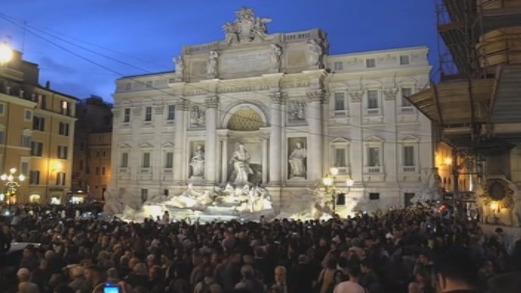 Roma se plantea restringir el acceso a la Fontana di Trevi