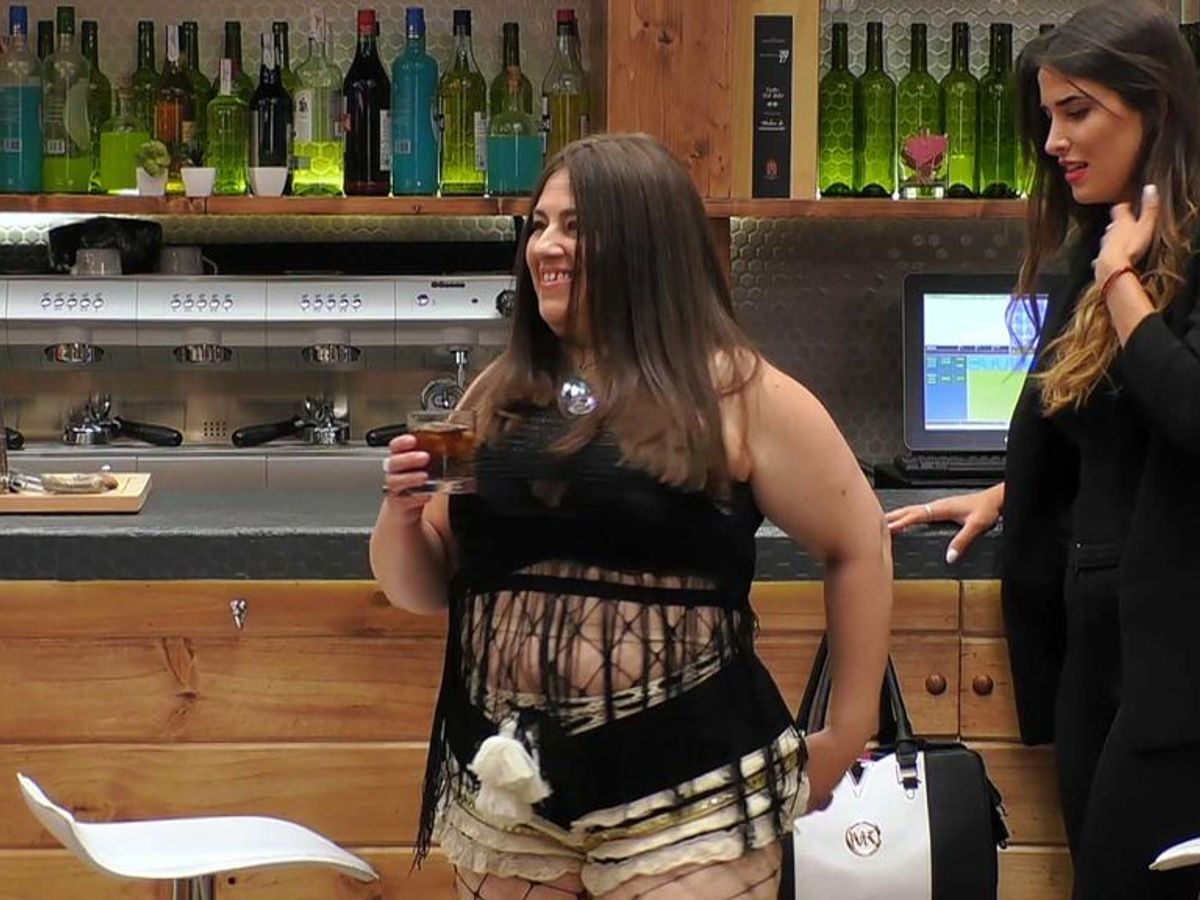 Teresita Páramo impresiona a todos con su look sexy-explosivo