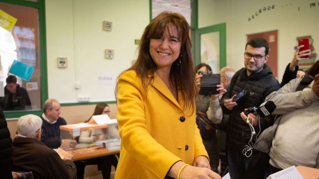 El Supremo estudia si investiga a la 'delfina de Puigdemont' Laura Borrás por adjudicaciones irregulares El Supremo estudia si investiga a la 'delfina de Puigdemont' Laura Borrás por adjudicaciones irregulares