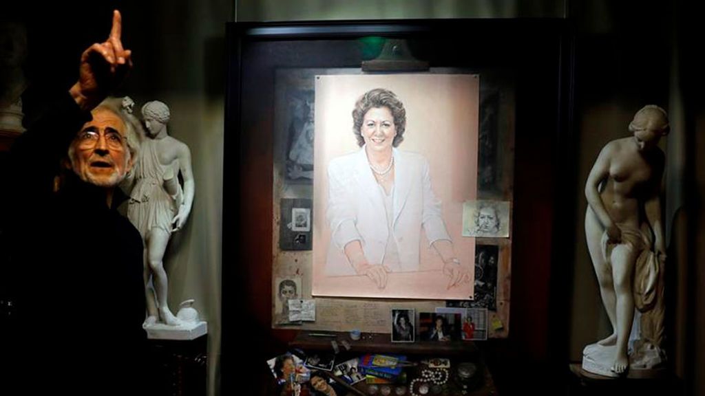 Valencia cuelga el retrato de Rita Barberá, tres años después de su muerte Valencia cuelga el retrato de Rita Barberá, tres años después de su muerte