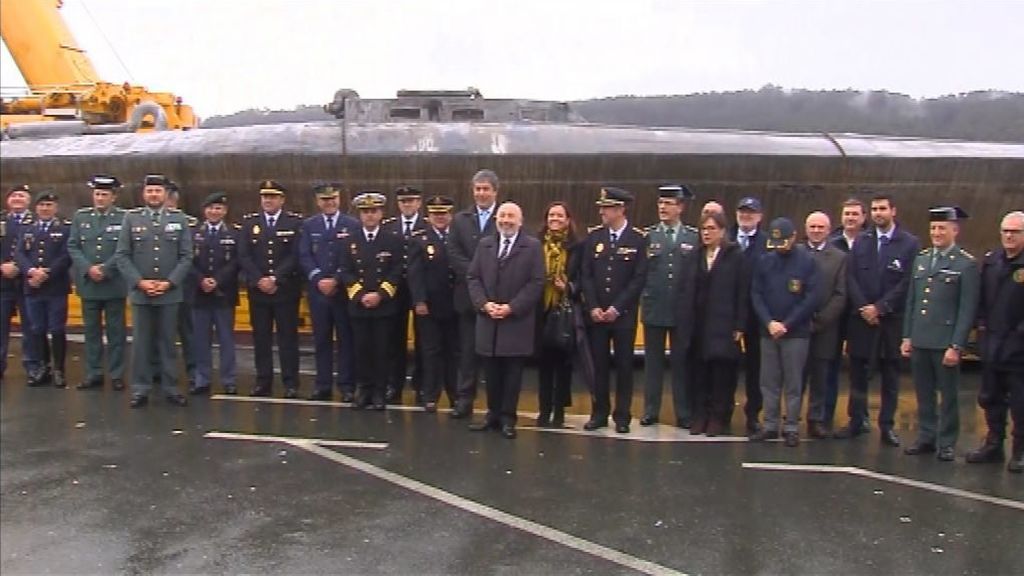 En directo: rueda de prensa sobre el narcosubmarino reflotado en Galicia En directo: rueda de prensa sobre el narcosubmarino reflotado en Galicia