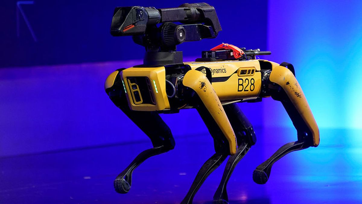 'Spot', el perro-robot de Boston Dynamics se estrena con la policía de Massachusetts 'Spot', el perro-robot de Boston Dynamics se estrena con la policía de Massachusetts