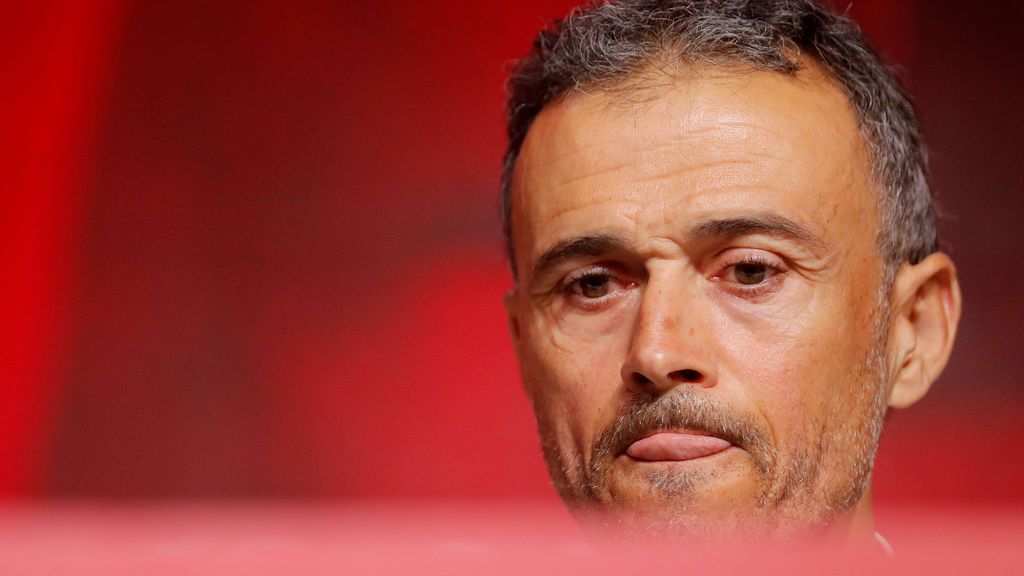 Luis Enrique: "En lo profesional no tengo nada en contra de Robert Moreno. Está formado en nuestro staff y hemos aprendido mucho de él"" Luis Enrique: "En lo profesional no tengo nada en contra de Robert Moreno. Está formado en nuestro staff y hemos aprendido mucho de él""