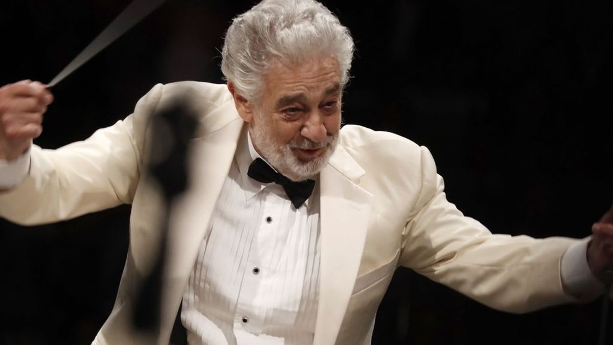 Plácido Domingo cuelga el cartel de 'no hay entradas' en Les Arts de Valencia Plácido Domingo cuelga el cartel de 'no hay entradas' en Les Arts de Valencia