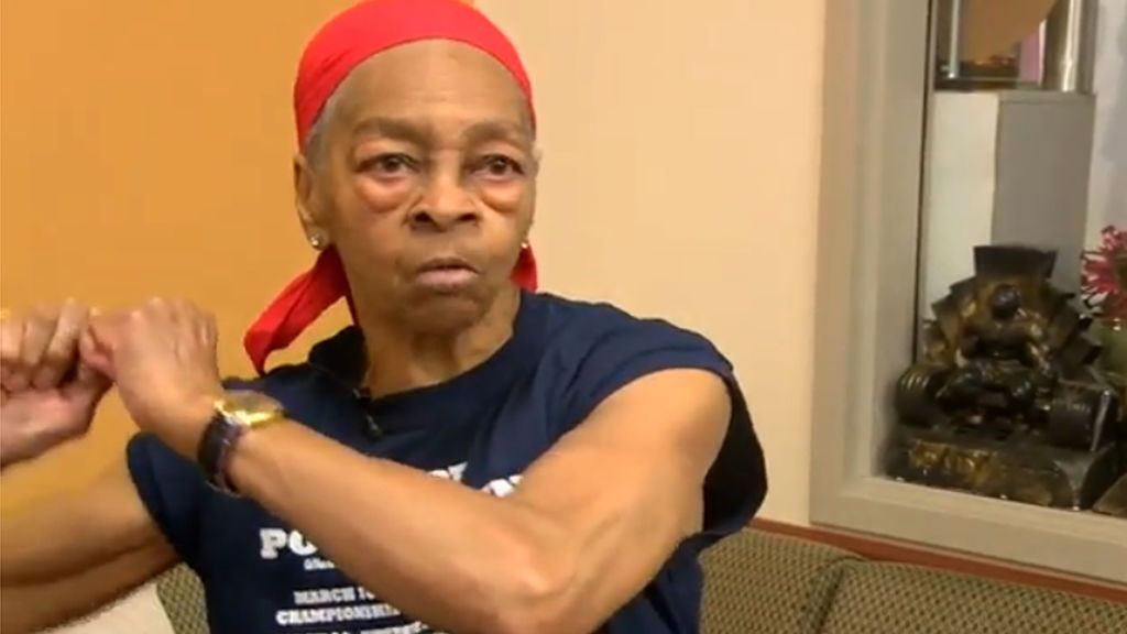 La superabuela de 82 años que acabó con el ladrón que quiso robar en su casa