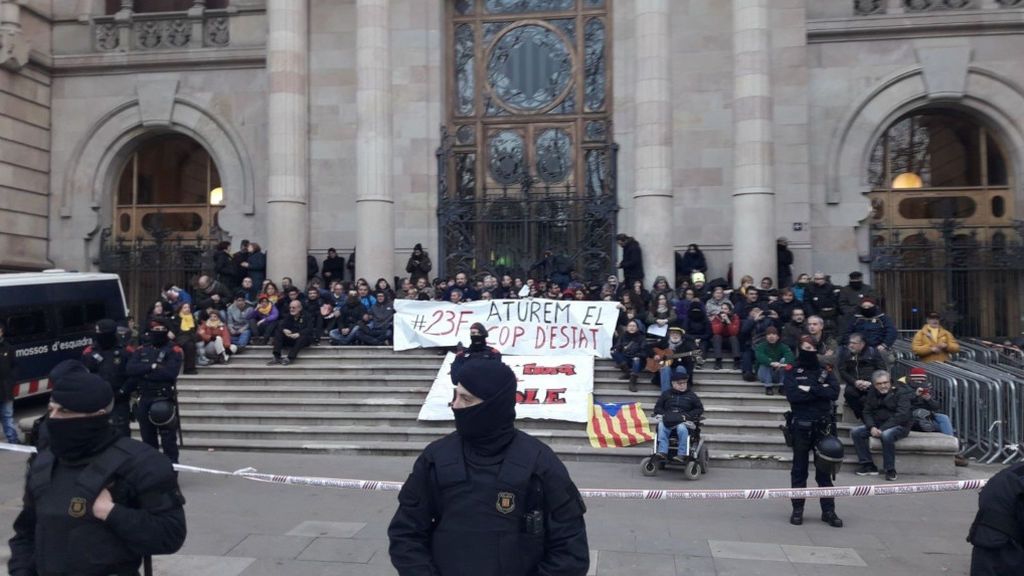 El juicio a los 13 CDR que se encadenaron en el Tribunal Superior será el 5 y 6 de febrero El juicio a los 13 CDR que se encadenaron en el Tribunal Superior será el 5 y 6 de febrero
