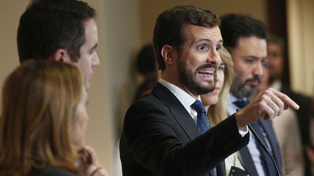 El dilema de facilitar la entrada de Vox en la mesa del Congreso pone en apuros al PP El dilema de facilitar la entrada de Vox en la mesa del Congreso pone en apuros al PP