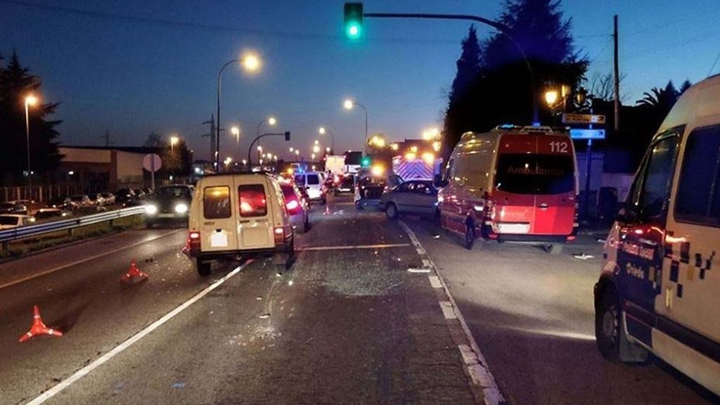 Muere un conductor que circulaba en en sentido contrario en la AP-7 al chocar con seis vehículos Muere un conductor que circulaba en en sentido contrario en la AP-7 al chocar con seis vehículos