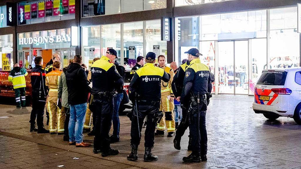 Al menos tres heridos por arma blanca en un ataque en una zona comercial en La Haya