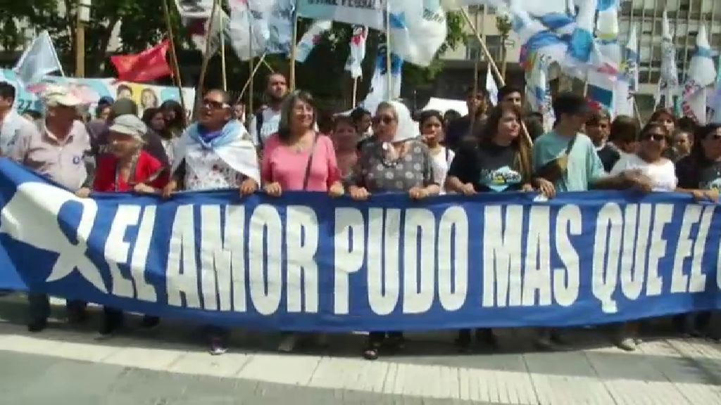 Las Madres de la Plaza de Mayo dan la bienvenida al cambio político en Argentina