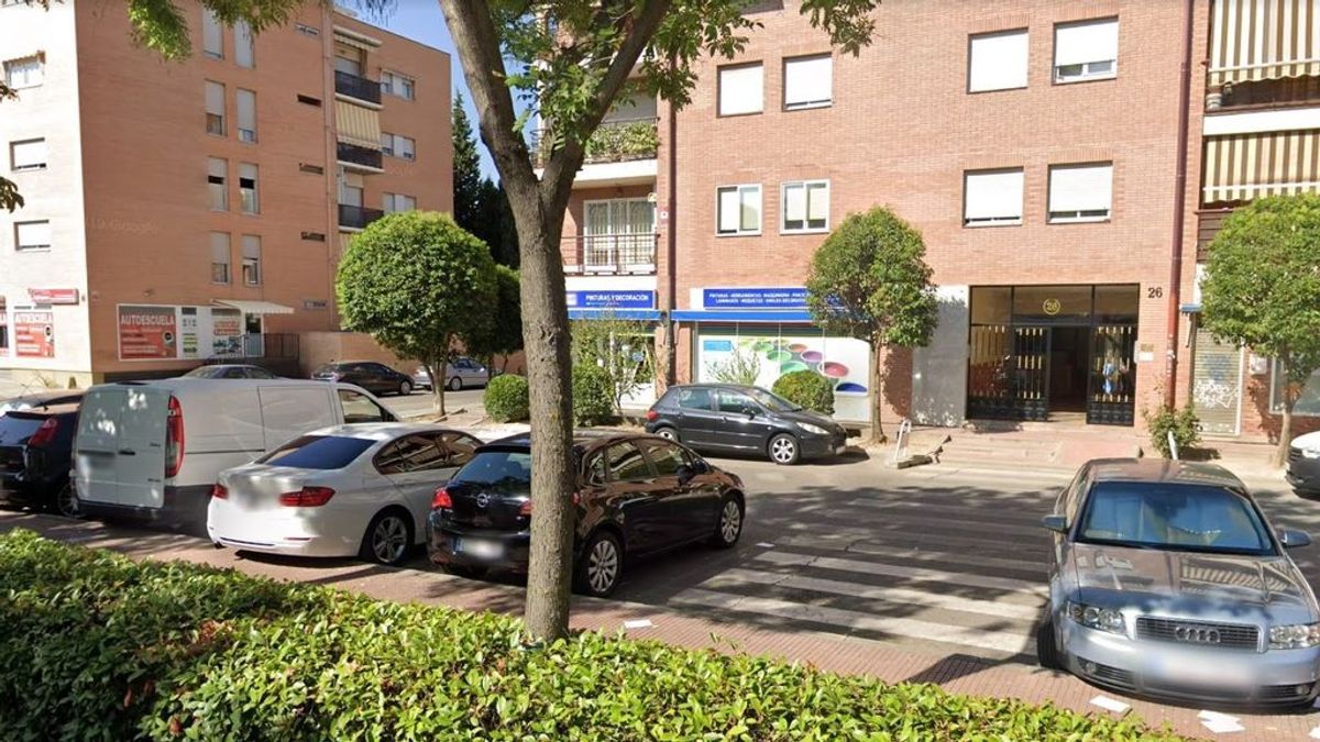 Seis heridos, uno de ellos grave, tras estrellarse un turismo contra un árbol en Alcalá de Henares Seis heridos, uno de ellos grave, tras estrellarse un turismo contra un árbol en Alcalá de Henares