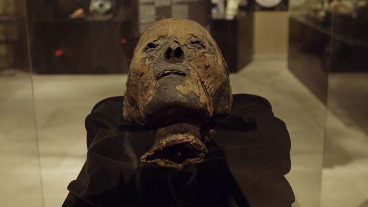 La cabeza de la momia Nefer: voces y ruidos en las psicofonías y mareos y visiones para aquellos que se acercan