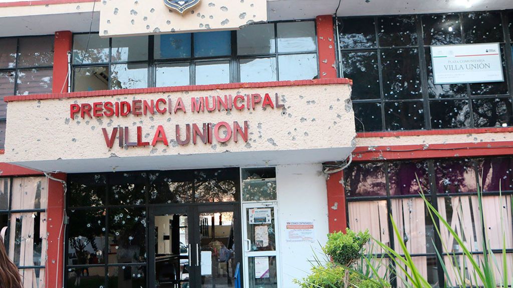 Un tiroteo entre policías y narcos deja 14 mueros en México