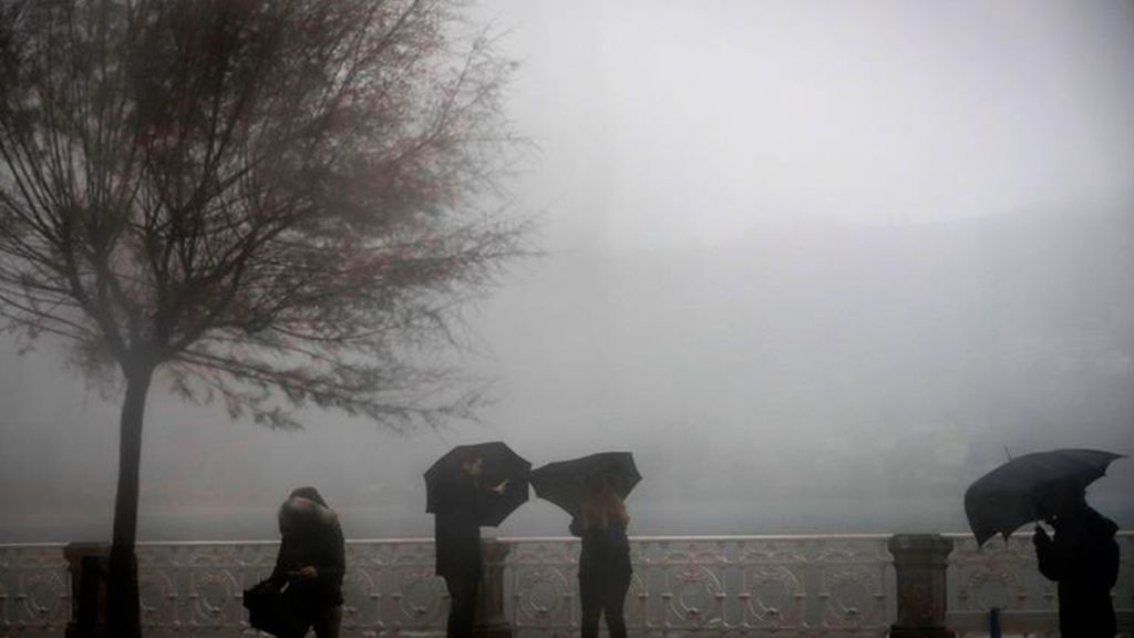 Catorce provincias en alerta por frío, lluvia, nieve y olas Catorce provincias en alerta por frío, lluvia, nieve y olas