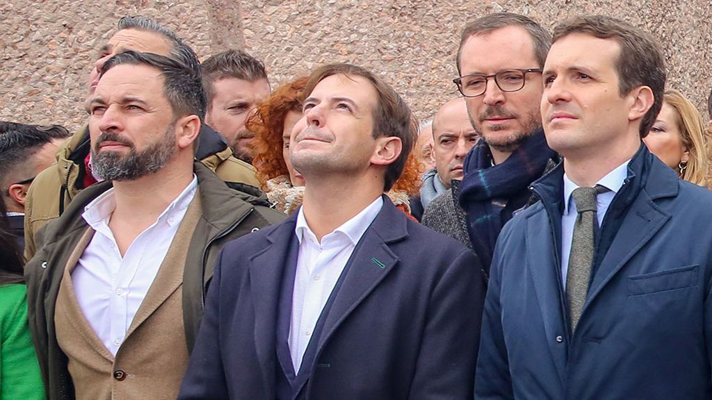 El PP no decidirá hasta el último minuto si Vox se sienta en la mesa del Congreso El PP no decidirá hasta el último minuto si Vox se sienta en la mesa del Congreso