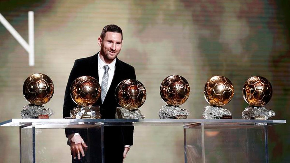 Messi adelanta a Cristiano y consigue su sexto balón de oro Messi adelanta a Cristiano y consigue su sexto balón de oro