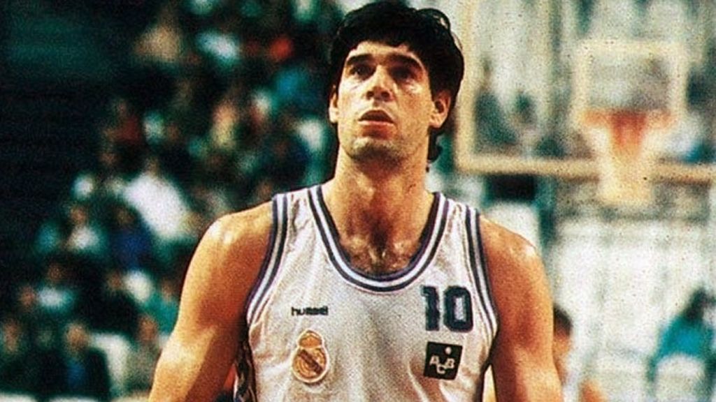 El mundo del deporte recuerda a Fernando Martín en el 30 aniversario de su fallecimiento: “Maldito accidente de tráfico” El mundo del deporte recuerda a Fernando Martín en el 30 aniversario de su fallecimiento: “Maldito accidente de tráfico”
