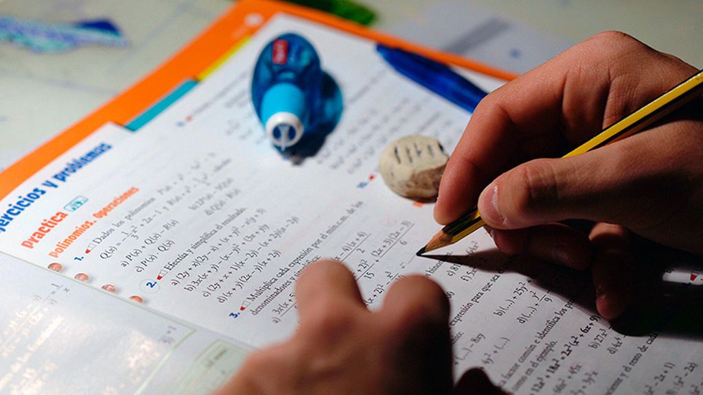 Los alumnos gallegos van un curso y medio por delante que los de Ceuta en ciencias, según PISA Los alumnos gallegos van un curso y medio por delante que los de Ceuta en ciencias, según PISA