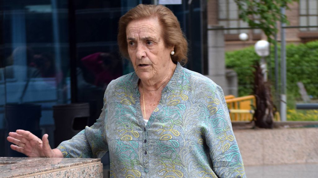 La extrema situación de Teresa Rivero, ex presidenta del Rayo Vallecano: a un paso de ser desahuciada y con seis hijos en la cárcel La extrema situación de Teresa Rivero, ex presidenta del Rayo Vallecano: a un paso de ser desahuciada y con seis hijos en la cárcel