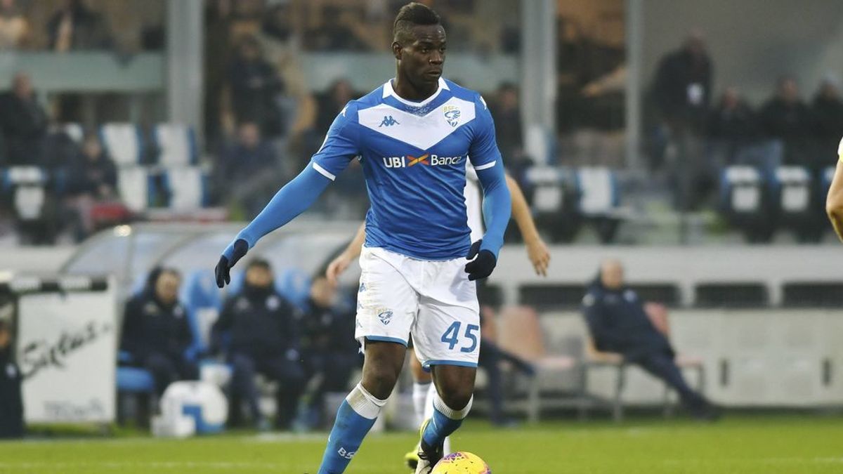 El presidente del Brescia busca una salida a Balotelli: "Puede irse en enero gratis" El presidente del Brescia busca una salida a Balotelli: "Puede irse en enero gratis"