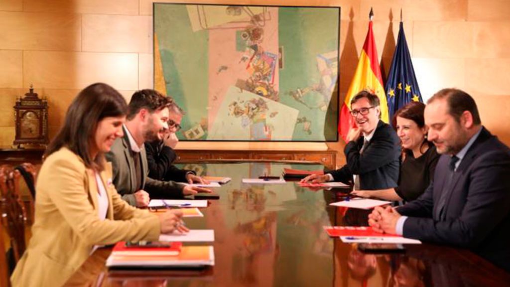 Concluye la segunda reunión de investidura entre PSOE y ERC Concluye la segunda reunión de investidura entre PSOE y ERC