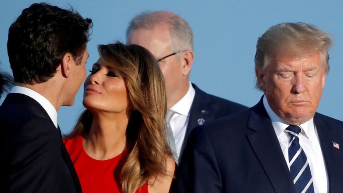 Melania Trump saluda al primer ministro Canadiense en la Cumbre de Biarritz Melania Trump saluda al primer ministro Canadiense en la Cumbre de Biarritz