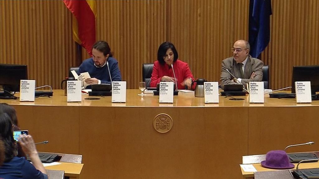 En directo: Pablo Iglesias y Enric Juliana presentan su libro en el Congreso En directo: Pablo Iglesias y Enric Juliana presentan su libro en el Congreso