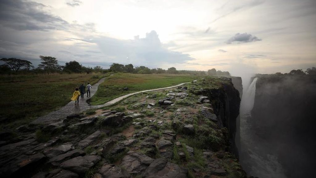 Cortes de energía en Zambia y Zimbabue