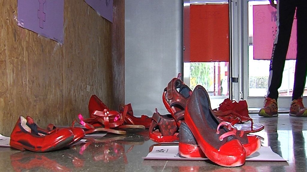 Zapatos rojos violencia genero