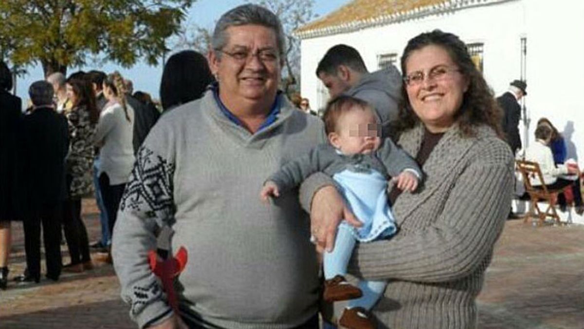 Hacienda reclama 5.000 euros en impuestos por la casa que recibieron  de su madre asesinada por su marido