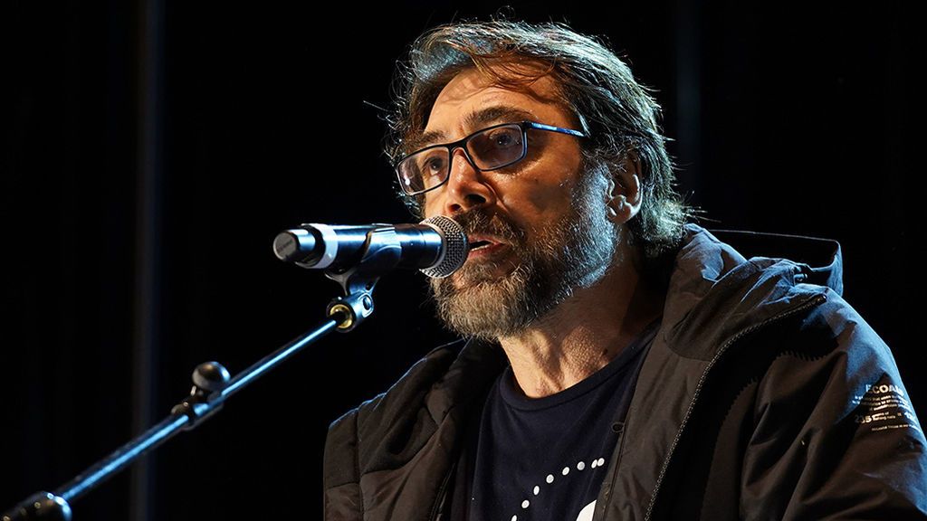 Javier Bardem pide perdón al alcalde de Madrid tras insultarle durante la Marcha por el Clima Javier Bardem pide perdón al alcalde de Madrid tras insultarle durante la Marcha por el Clima