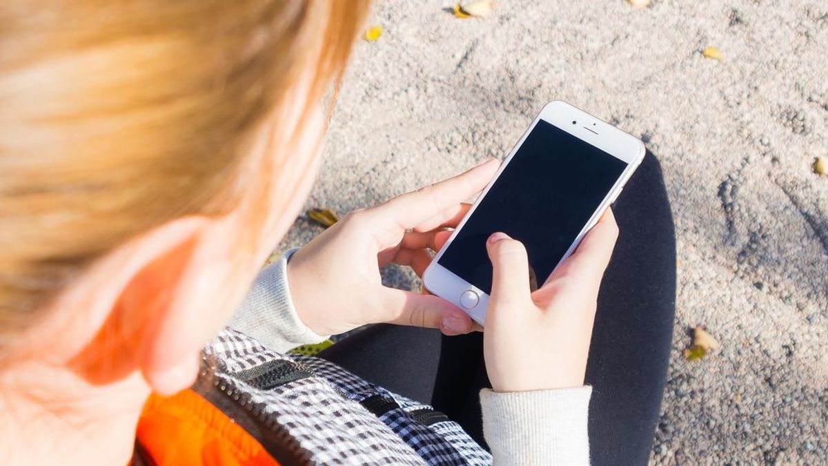 ¿A qué edad pueden los niños tener su primer teléfono móvil?