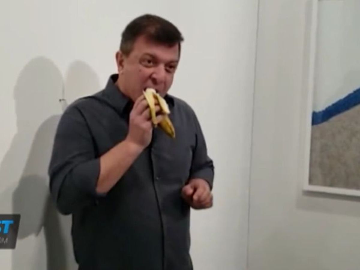 Fin a la obra de arte de la banana en la pared: un artista se come