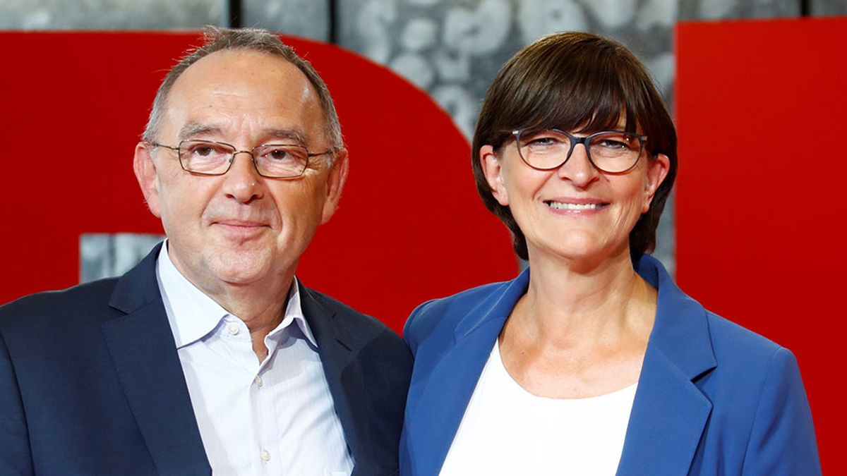 Los socialdemócratas alemanes diluyen su 'revolución' Los socialdemócratas alemanes diluyen su 'revolución'