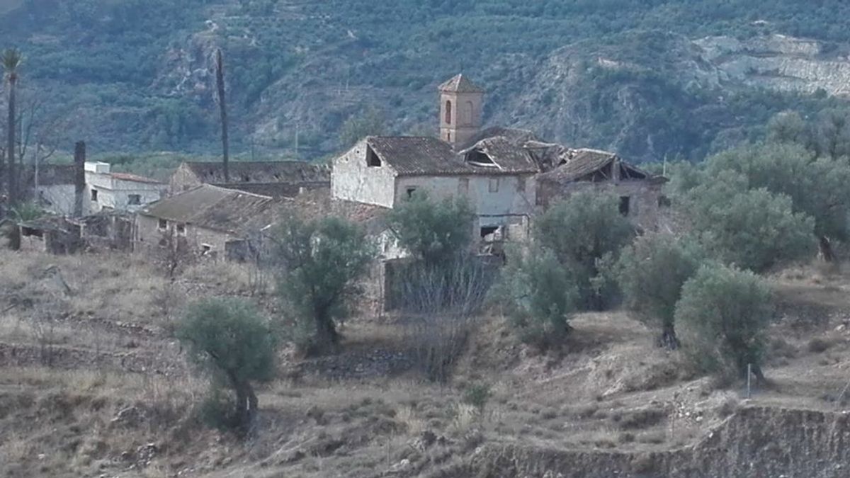 Se vende aldea abandonada en Granada por cuatro millones de euros