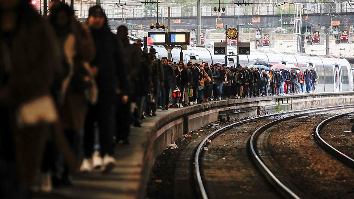 Huelga en Francia: más de 600 kilómetros de atascos en París Huelga en Francia: más de 600 kilómetros de atascos en París