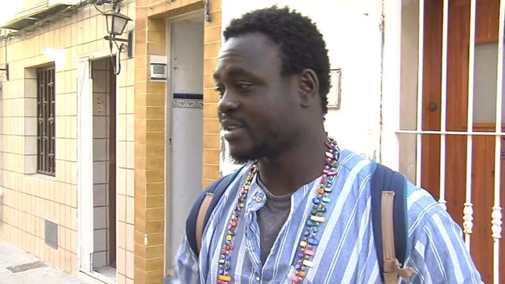 "Lo hice con el corazón", asegura el senegalés que arriesgó su vida para salvar a otro hombrec "Lo hice con el corazón", asegura el senegalés que arriesgó su vida para salvar a otro hombrec