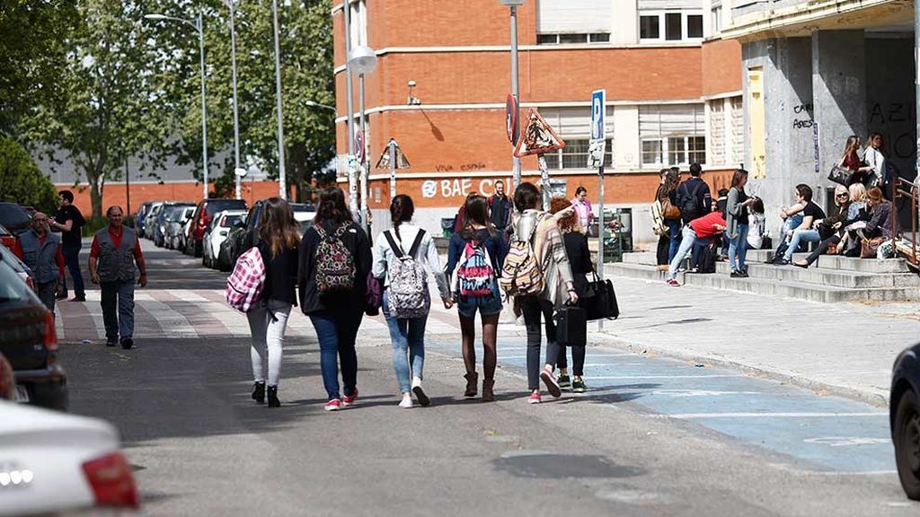 El crédito universitario de grado en Cataluña es el triple de caro que en Andalucía o Galicia El crédito universitario de grado en Cataluña es el triple de caro que en Andalucía o Galicia
