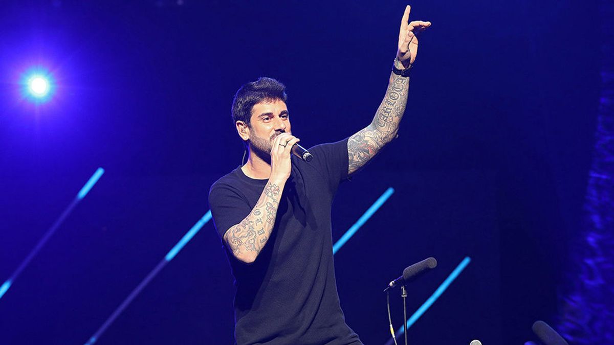Las enfermeras, en pie de guerra con Melendi por la imagen vejatoria que da de su profesión Las enfermeras, en pie de guerra con Melendi por la imagen vejatoria que da de su profesión