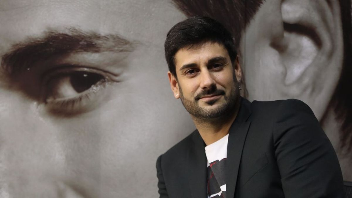 Indignación entre la enfermería española por la mención "vejatoria" de su oficio en una canción de Melendi Indignación entre la enfermería española por la mención "vejatoria" de su oficio en una canción de Melendi