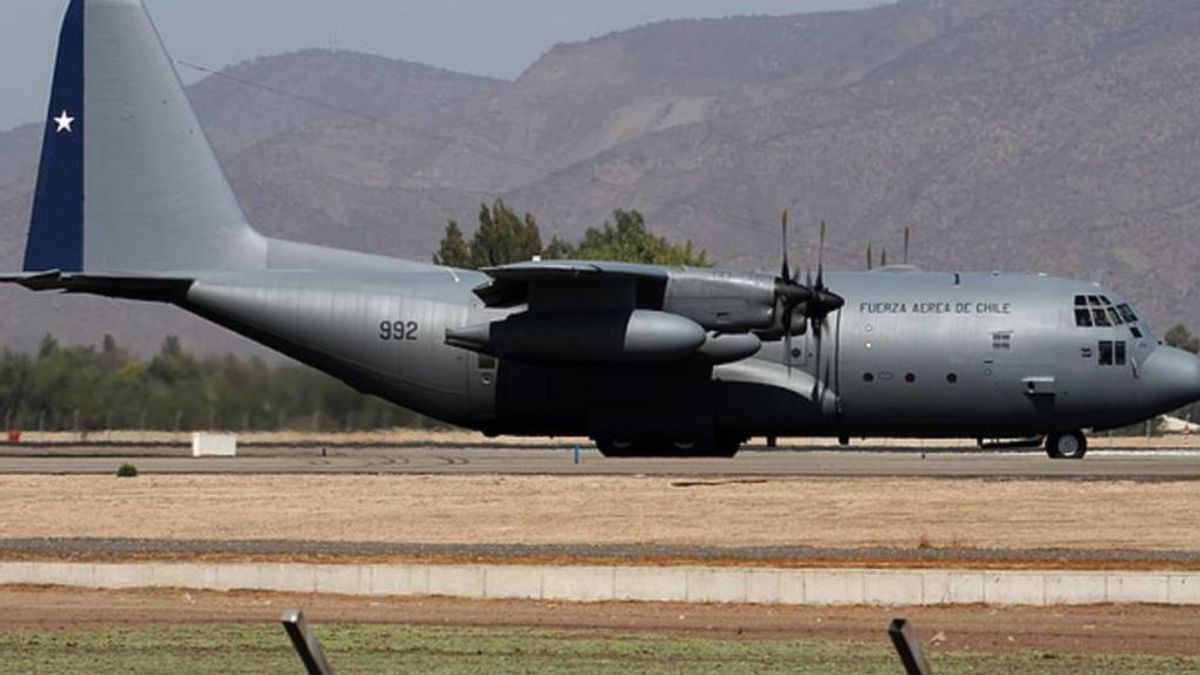 Desaparece un avión de la Fuerza Aérea de Chile con 38 personas a bordo