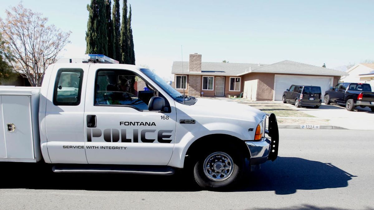 Un policía de California evita un suicidio en plena calle con una conversación Un policía de California evita un suicidio en plena calle con una conversación