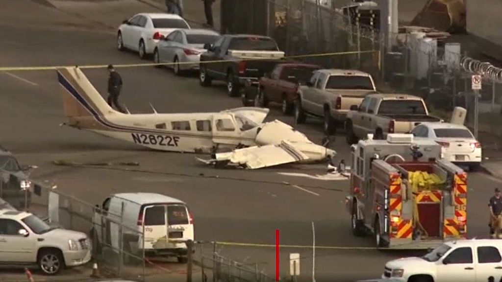 Estrepitoso aterrizaje de una avioneta en plena calle de Arizona