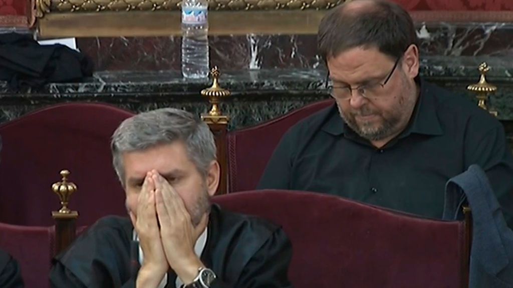 Junqueras dice que ERC votará 'no' a la investidura si no hay “compromiso para una mesa de negociación entre gobiernos” Junqueras dice que ERC votará 'no' a la investidura si no hay “compromiso para una mesa de negociación entre gobiernos”