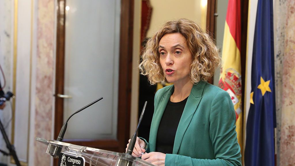 Batet asegura que es "ajustado" pero "no imposible" celebrar la investidura este año Batet asegura que es "ajustado" pero "no imposible" celebrar la investidura este año